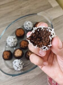Recipe: Super Chewy Low Carb Brownie Bites